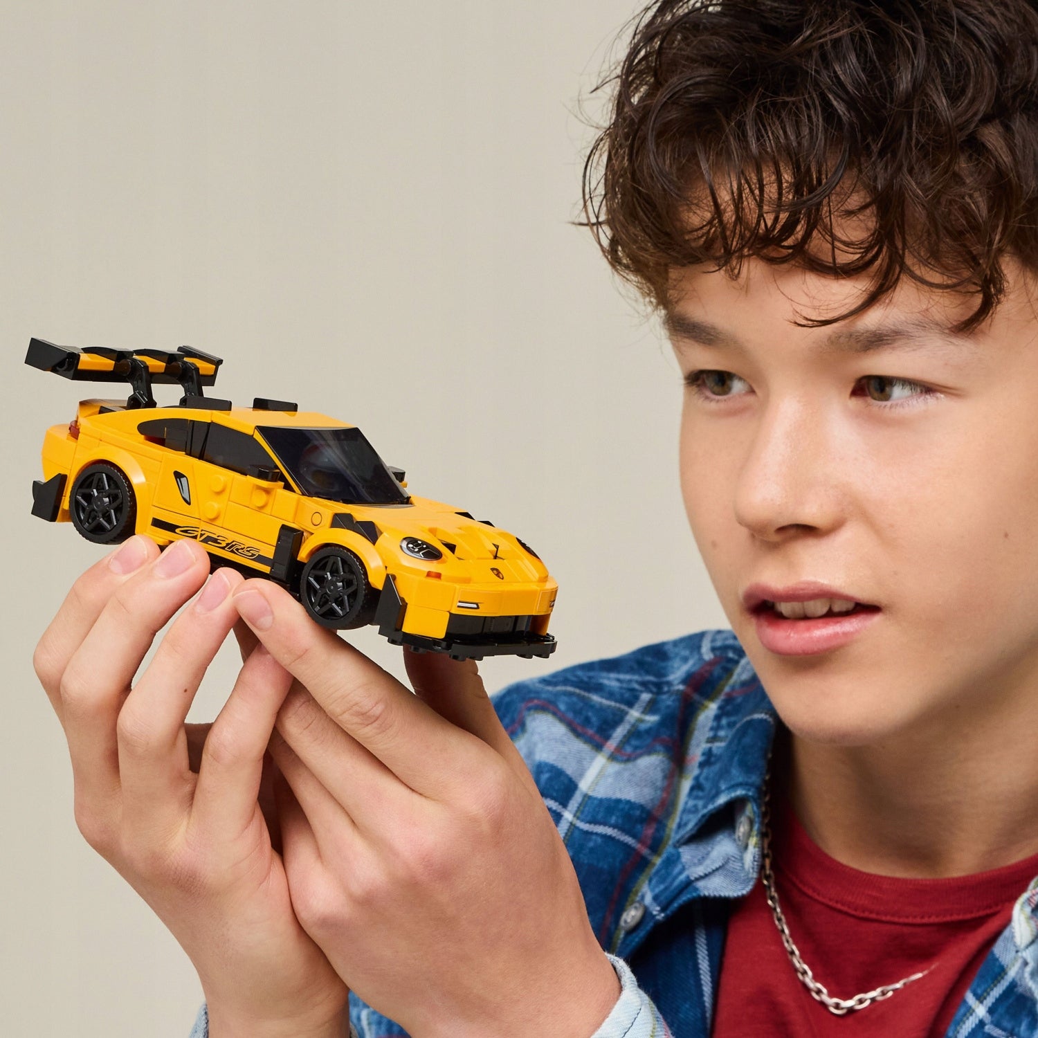 LEGO Speed Champions 77239 Superauto Porsche 911 GT3 RS Information regarding product safety and compliance Not suitable for children under a certain age. For use under adult supervision