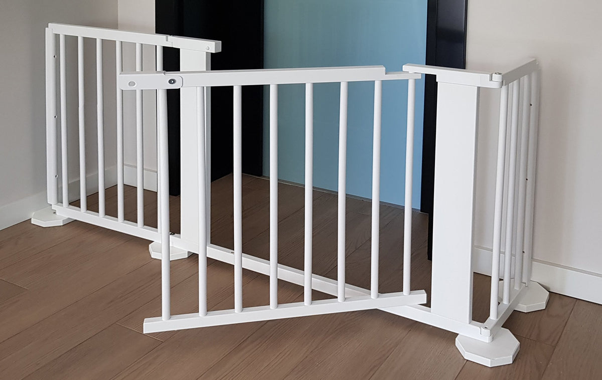 LOCK PROTECTIVE BARRIER GATE STAIRS DOOR FIREPLACE STANDS UP TO 163 cm Color white