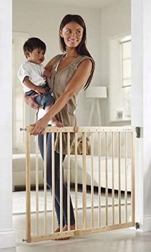 Lindam Munchkin Wooden Gate Extendable Without Threshold Extra Wide Brand Lindam