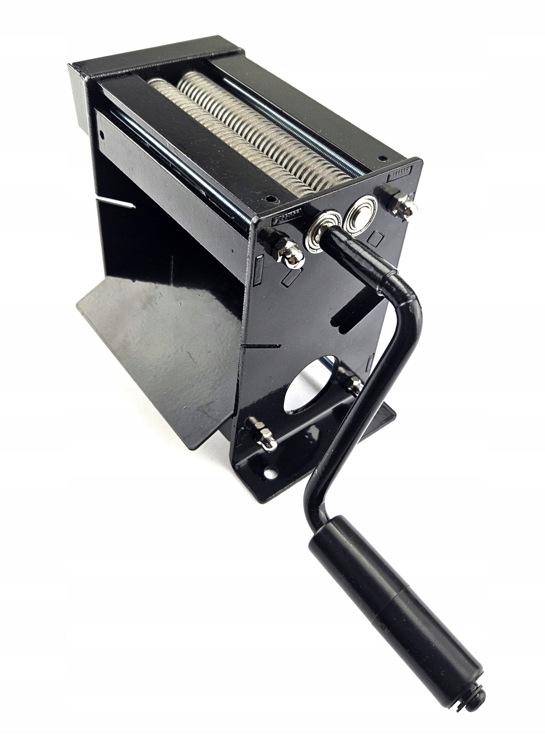MACHINE FOR CUTTING TOBACCO LEAVES OF CUTTING HERBS ON BEARINGS CUTTING 0,8
