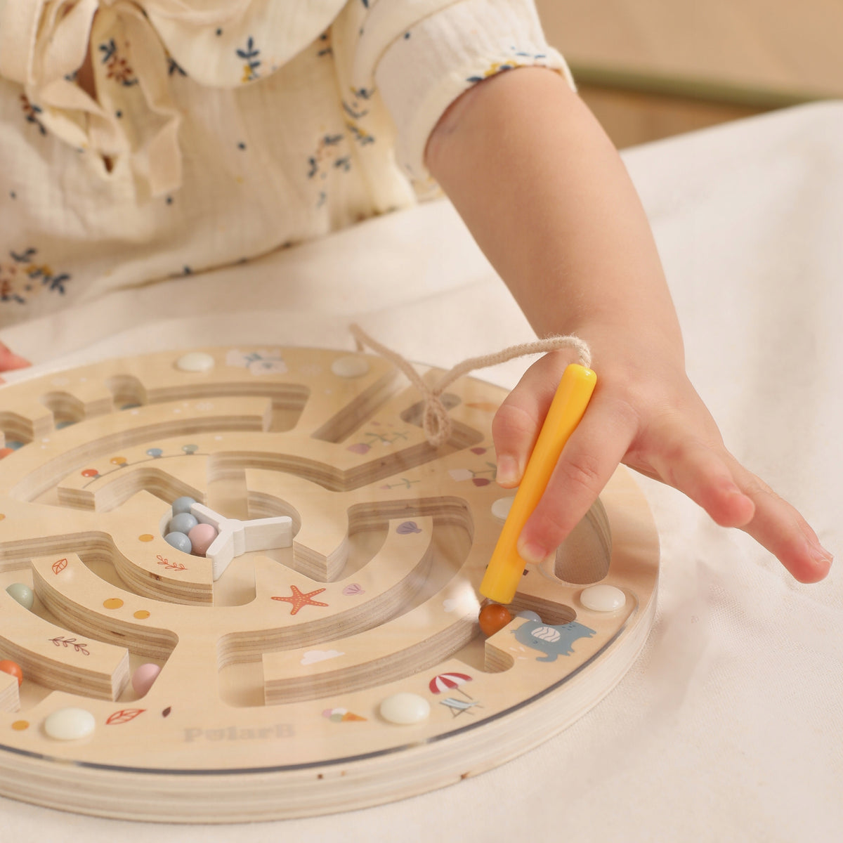 MAGNETIC MAZE WOODEN BALLS STYLUS SENSORY GAME 18M+ VIGA POLARB Kid's age 2＋ years