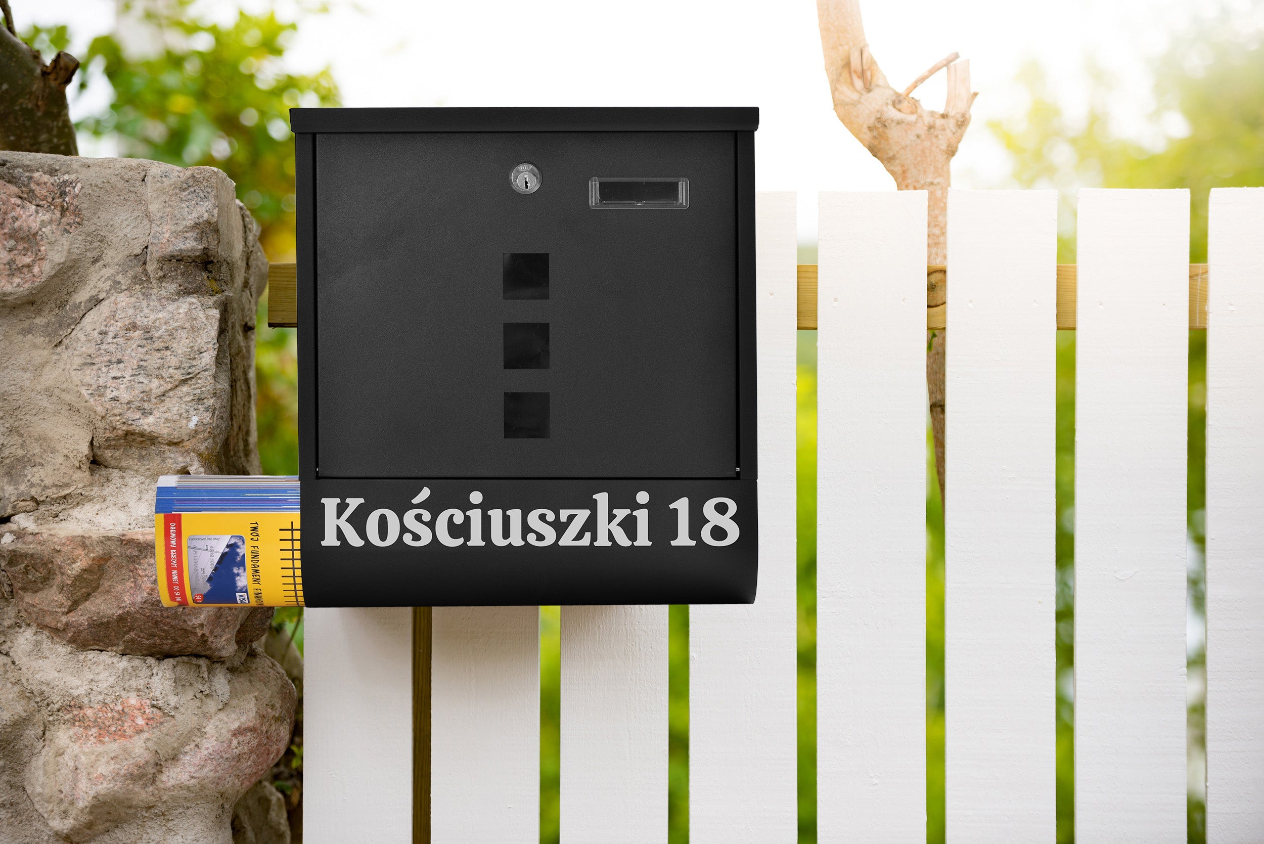MAILBOX WITH STREET NAME NUMBER OF THE HOUSE NEWSPAPER Manufacturer code 332597MG