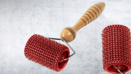 MASSAGE ROLLER UNIVERSAL LYAPKO 3,5MM MASSAGER WITH NEEDLES RED EAN (GTIN) 4048972210818