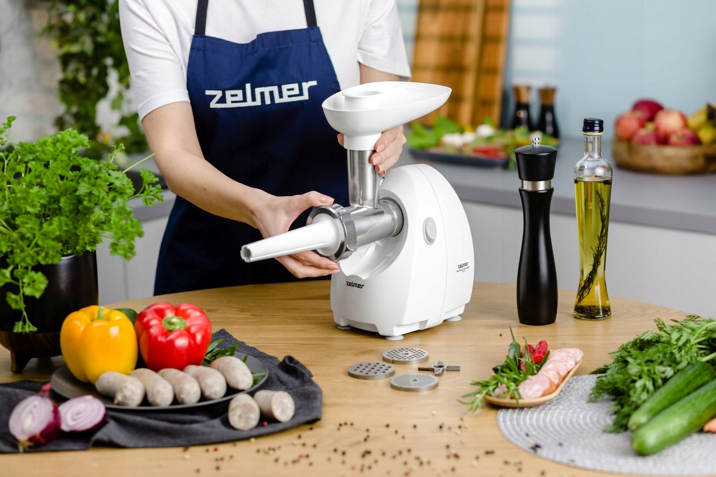 MEAT GRINDER + SHREDDER ZELMER ZMM4048B 1900W white Power rating 1900 W