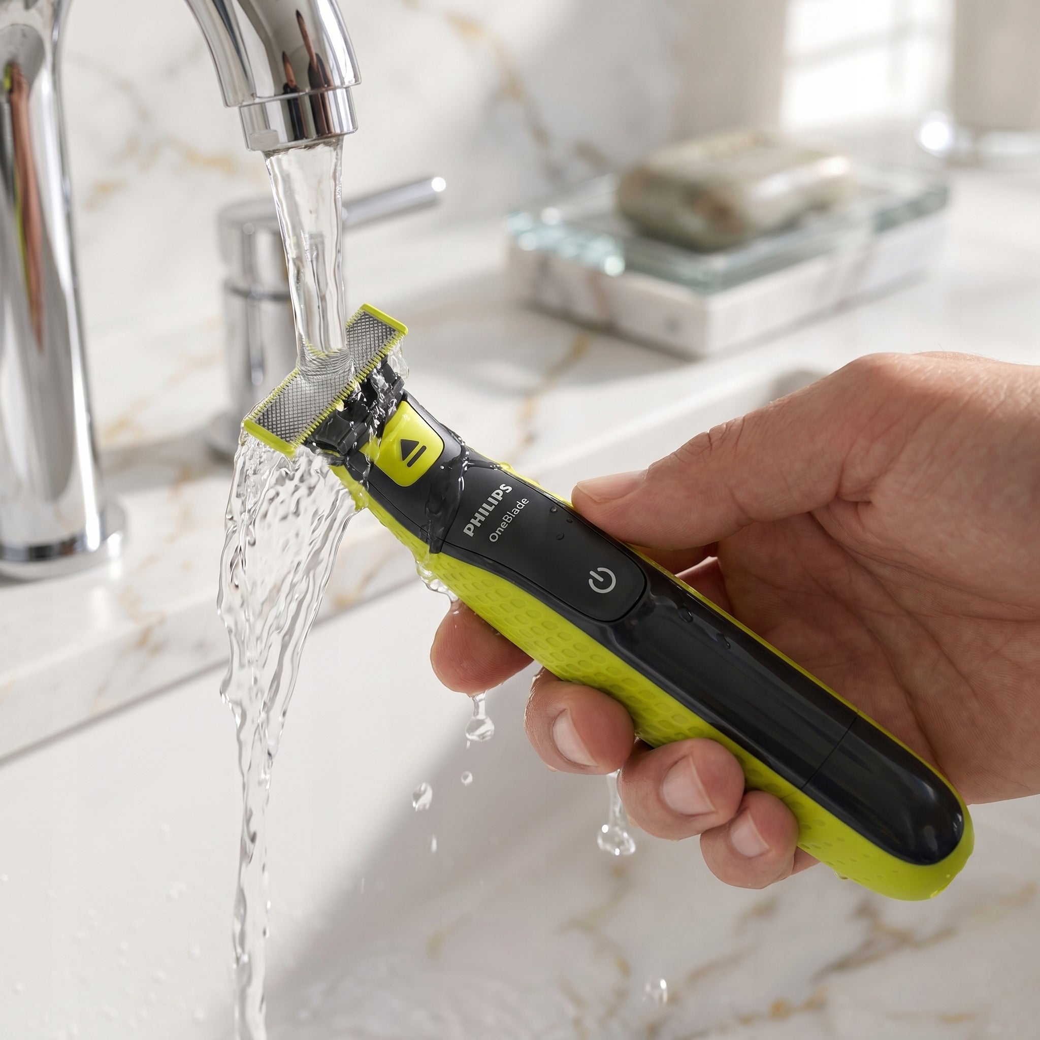MEN'S SHAVER PHILIPS ONEBLADE BEARD CLIPPER WATERPROOF + CASE Brand Philips