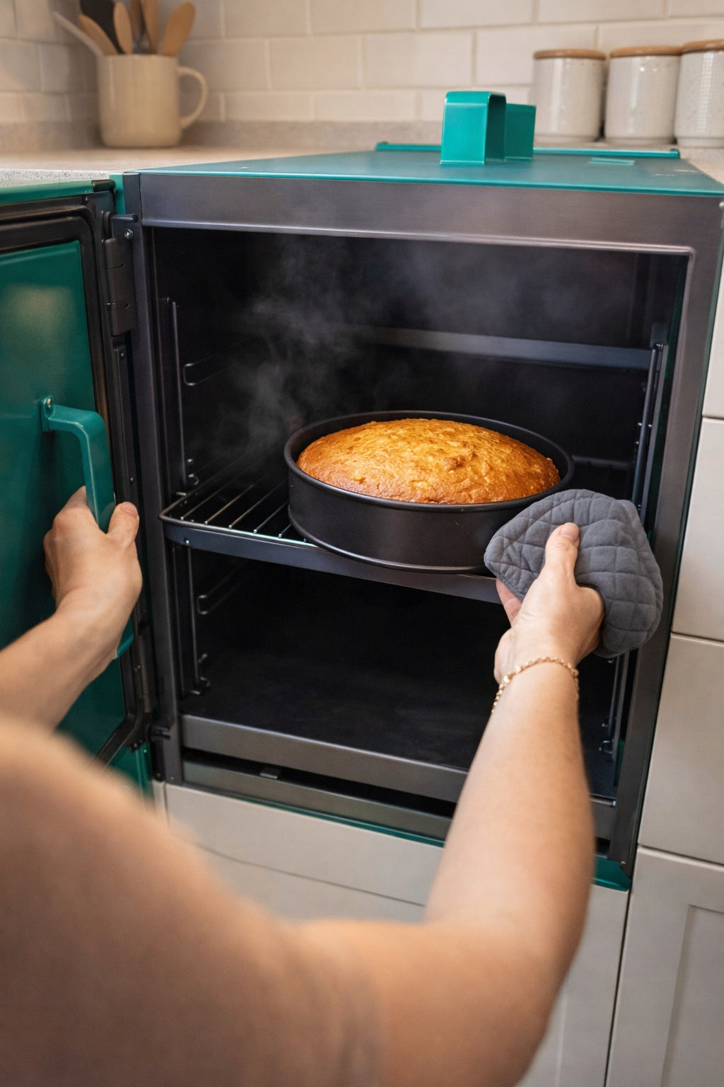 MINI ELECTRIC OVEN 1200W PORTABLE COOKER Manufacturer code PIECYK