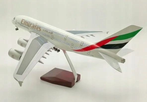 MODEL AIRCRAFT EMIRATES AIRBUS A380 COLLECTIBLE REPLICA 47CM 1:150 Model 380EMIRATES