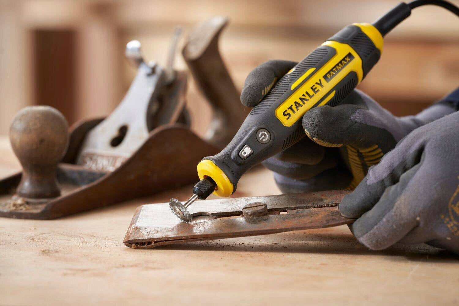 MULTI-GRINDER ROTARY TOOL 18V FATMAX V20 STANLEY SFMCE030B Brand Stanley