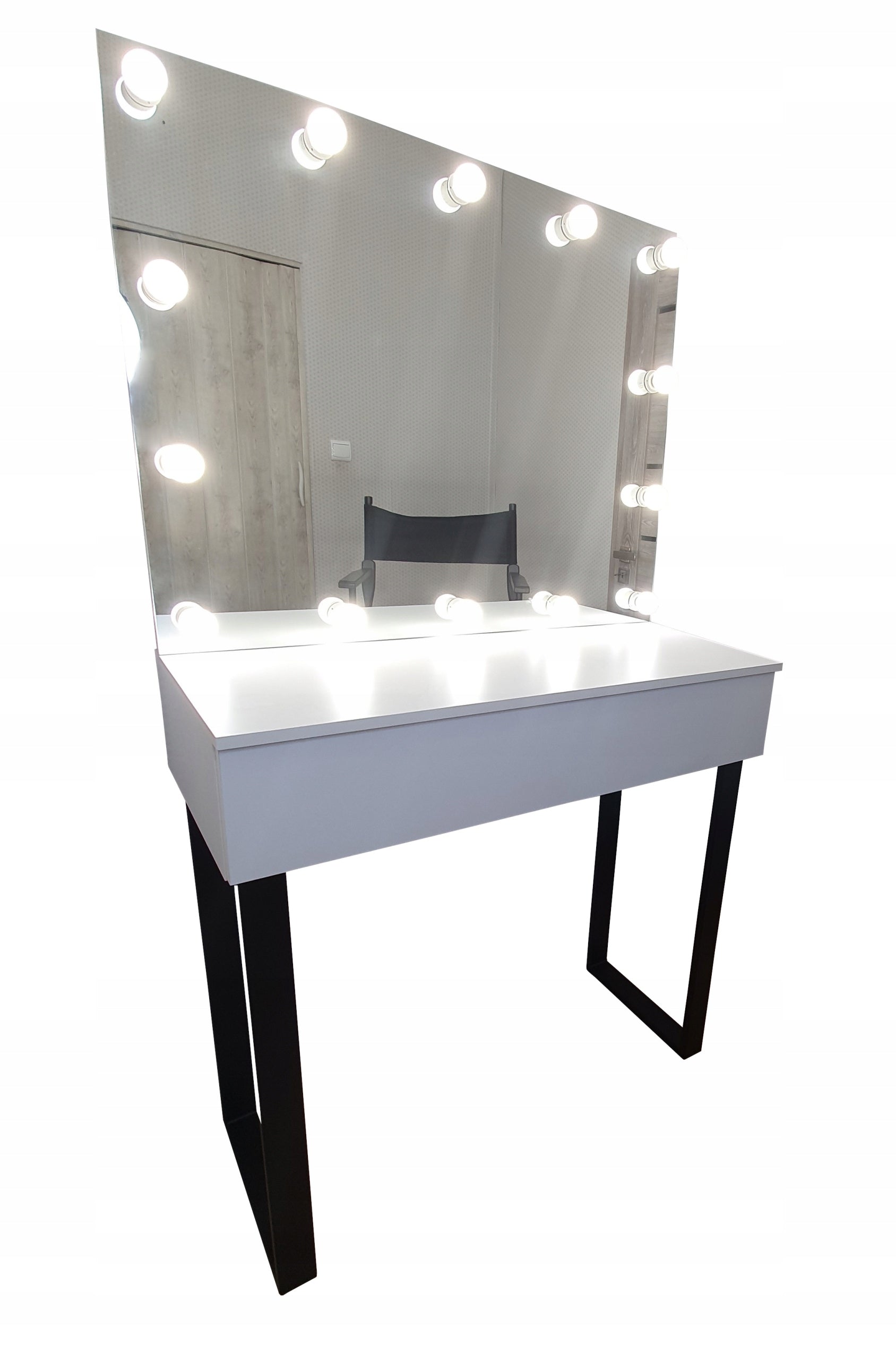 Makeup Dressing Table Make Up 100