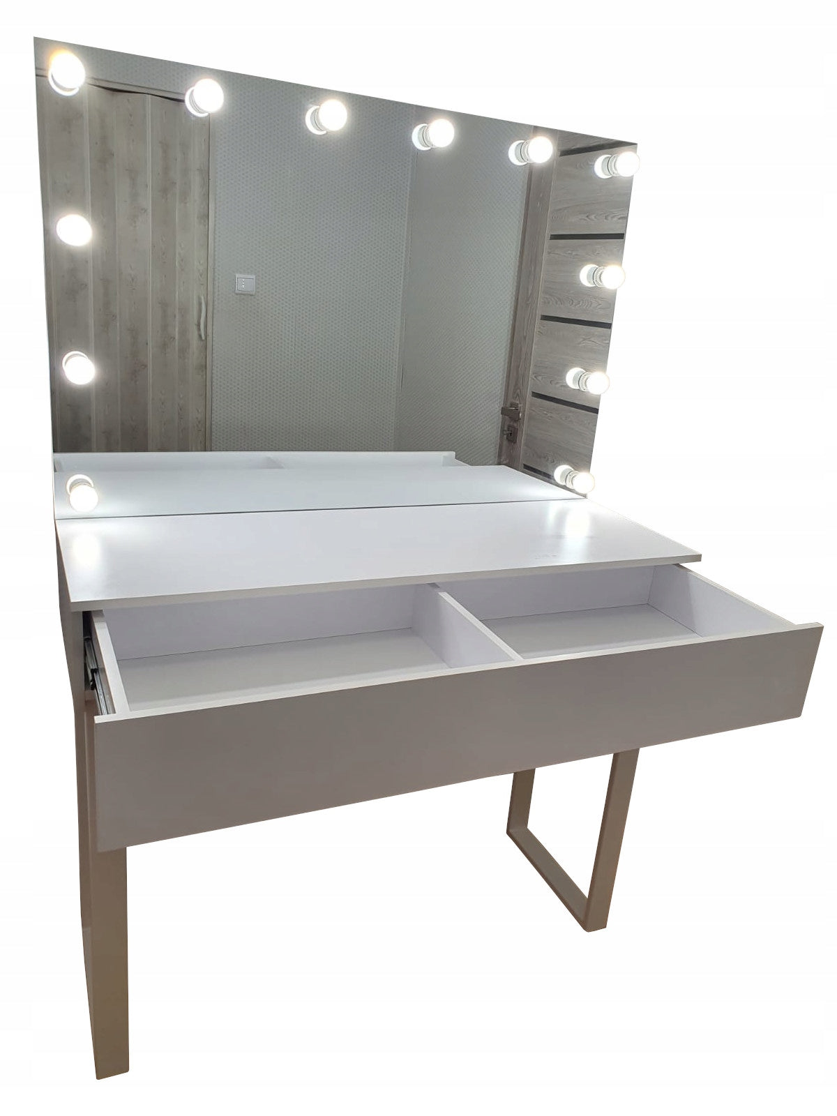 Makeup make-up dressing table make up 120