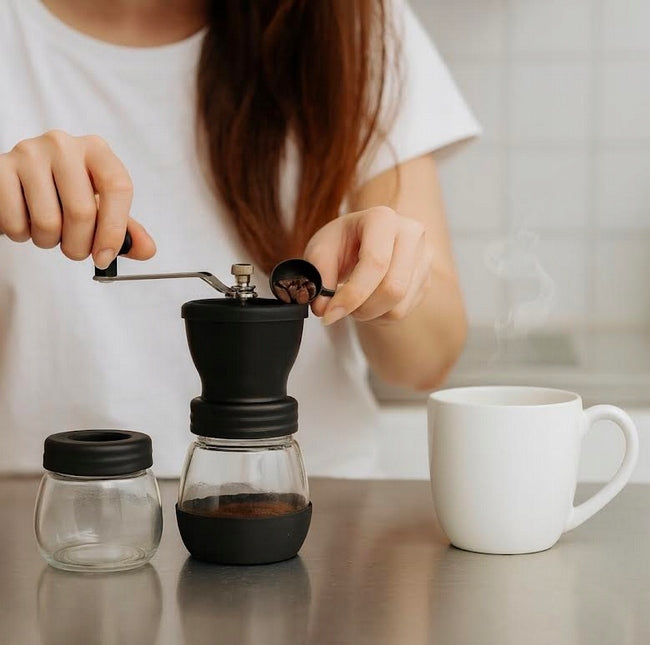 Manual coffee grinder with adjustable grind | 2 jars | PROMOTION Manufacturer code Młynek do kawy ręczny