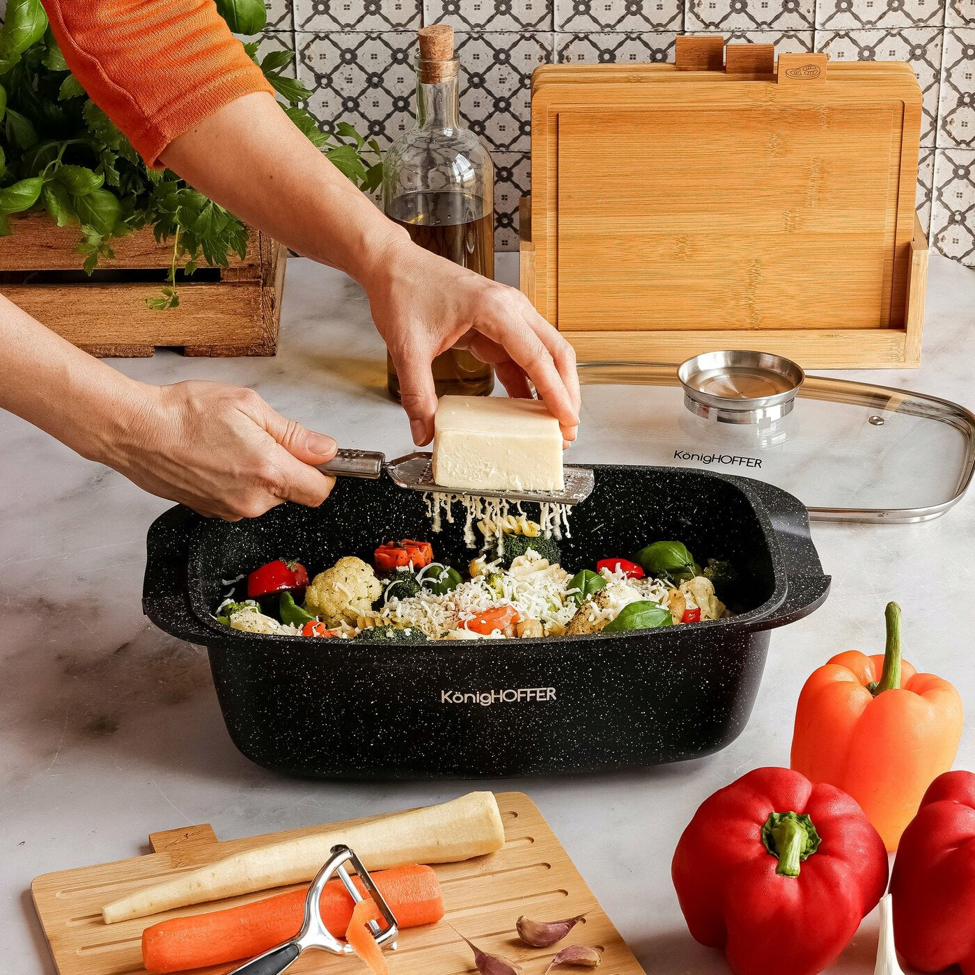 Marbled OVEN PAN LARGE Rectangular Konighoffer Pollo 5,5l Color black