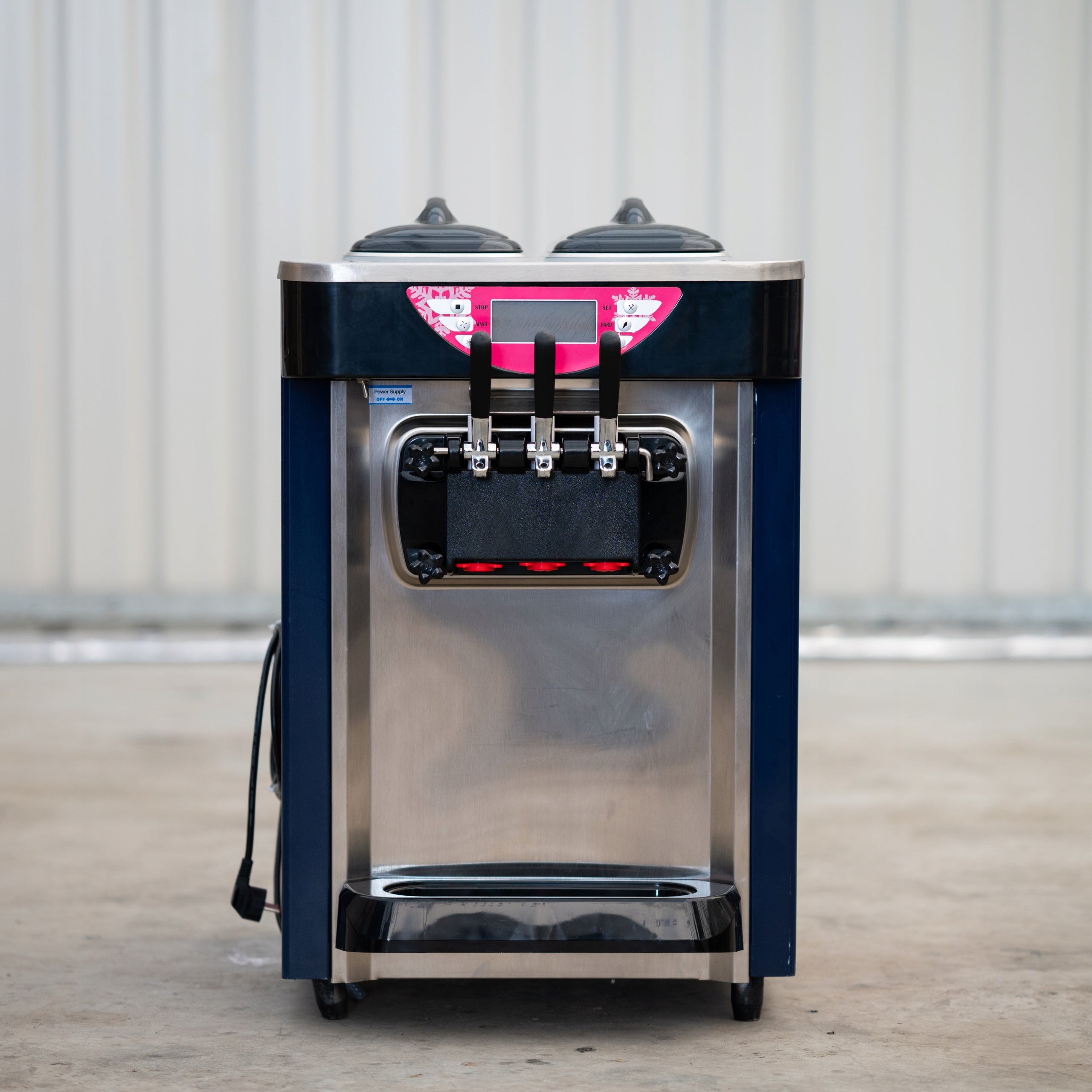 Maszyna Do Lodów Włoskich Automat 3 Smaki Professional Drills.20l/godzinę Manufacturer code Maszyna Do Lodów Włoskich Automat 3 Smaki