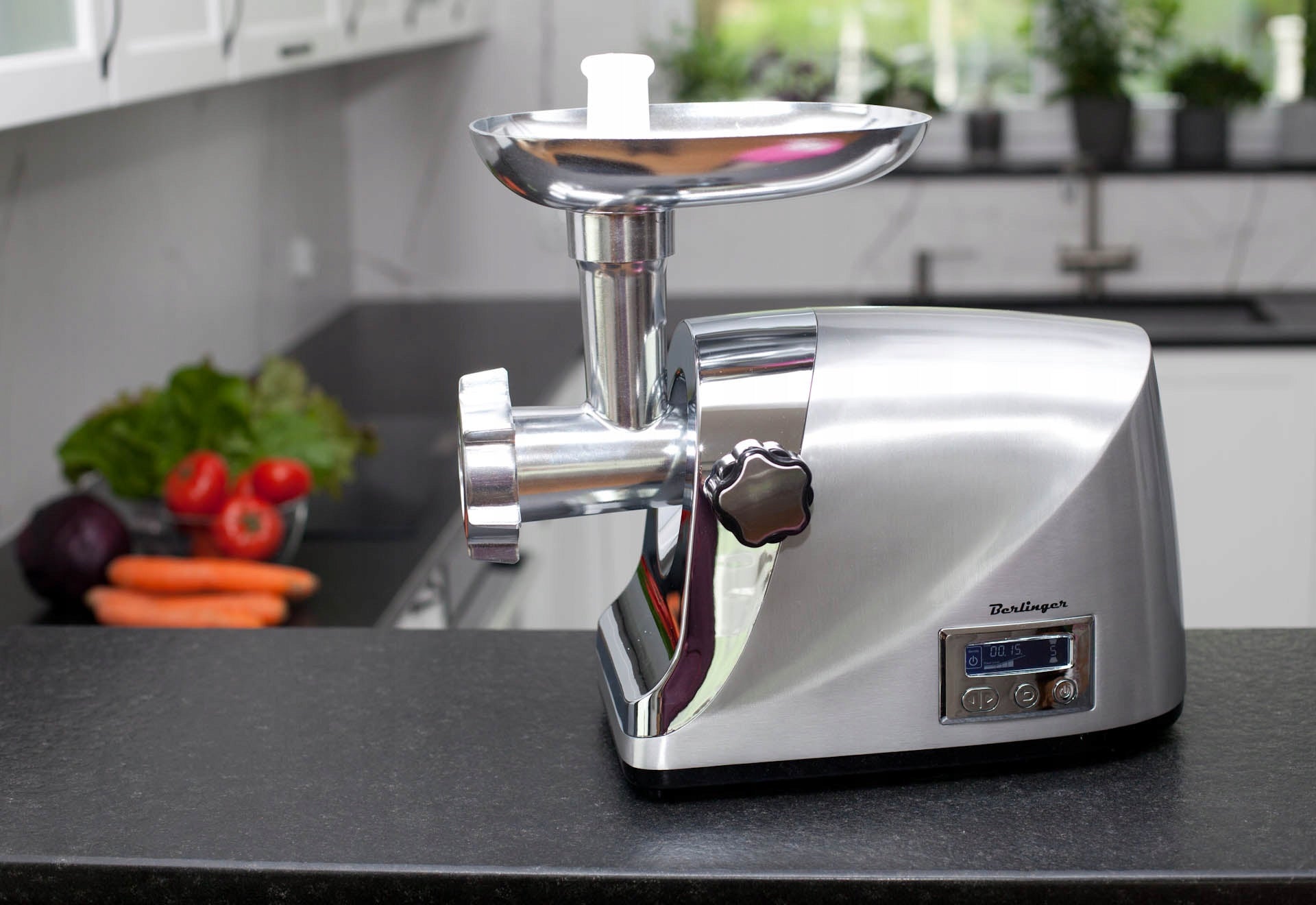 Meat grinder BERLINGER 2200W metal housing with LCD speed control Grinding efficiency 3.5 kg/min