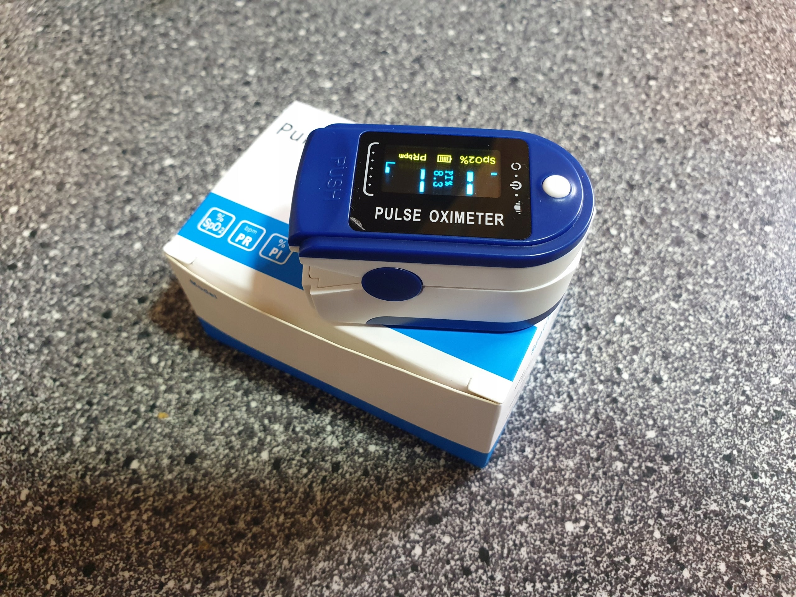 Medical Pulse Oximeter Finger Heart Rate Monitor 30-240 BPM