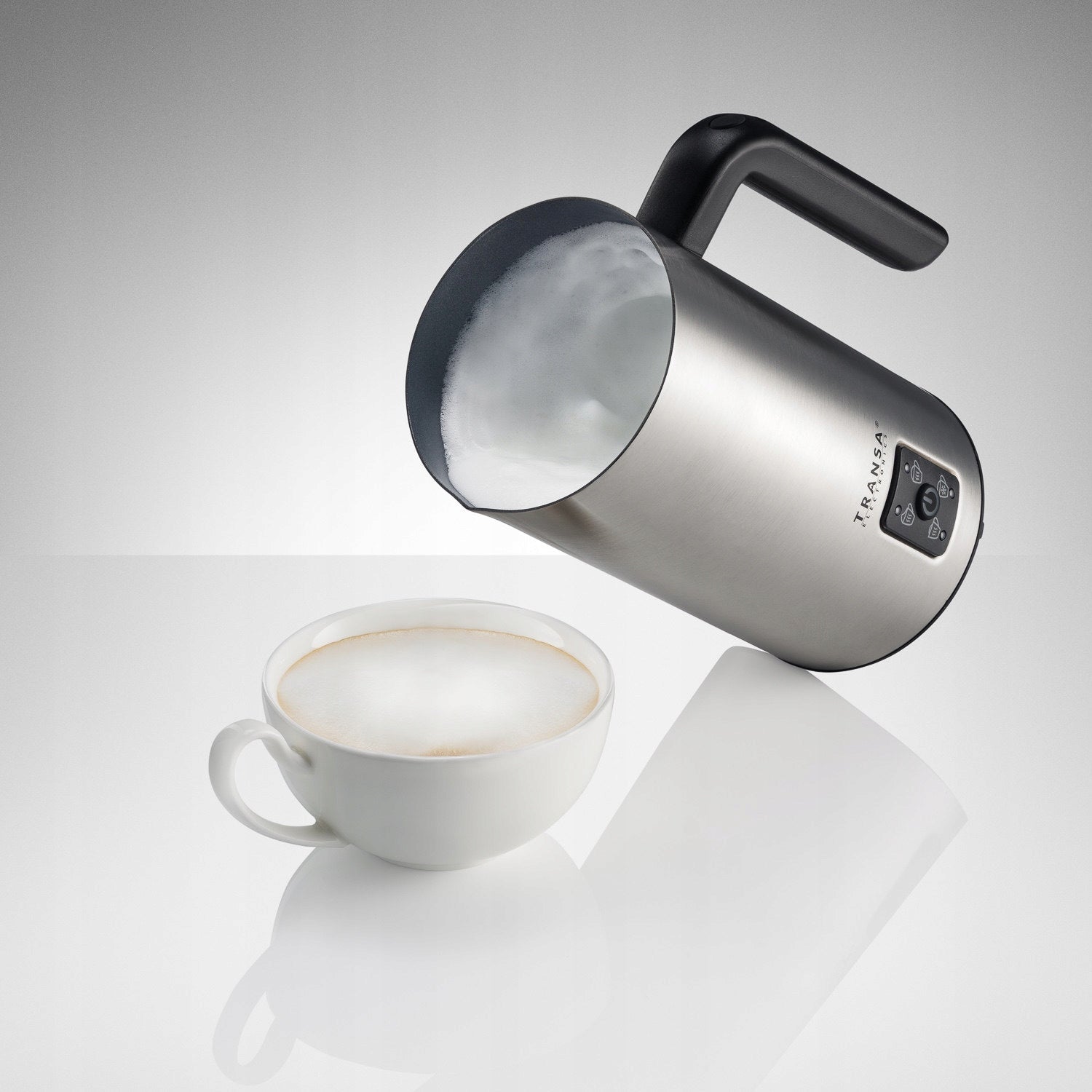 Milk frother with HEATER 2 MIXERS 4 FOAMING MODES 500W EAN (GTIN) 5904933521777