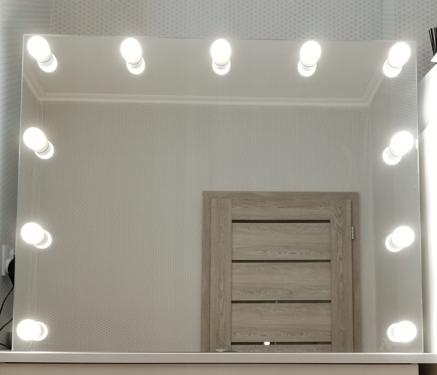 Mirror 100x80 for makeup make up Hollywood Brand no brand