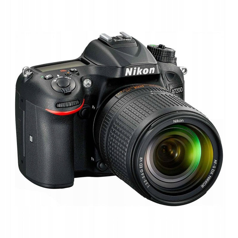 Mirror Nikon D7200 body + lens 18-105