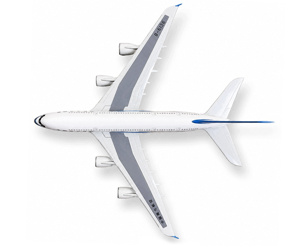 Model of Airbus A380 aircraft in colours of CHINA SOUTHERN scale 1:150 Packaging status original