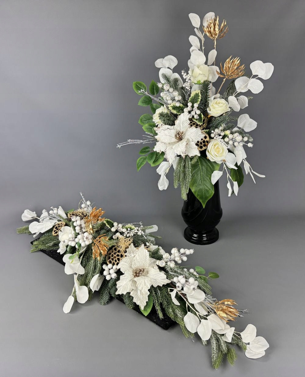 Modern Christmas Set Manufacturer code memento semper