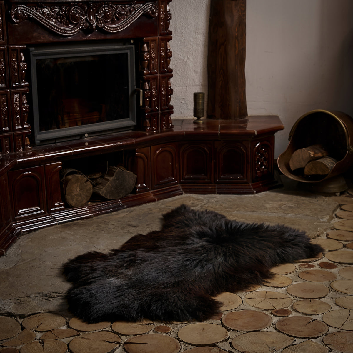 Mountain sheepskin "NATURAL BLACK" - 50cm/XXXXS (Lamb) 100%Natural! Packaging status original