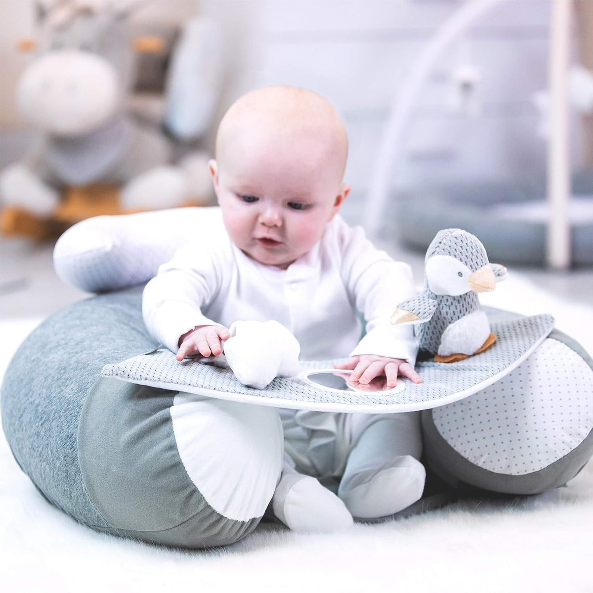 NUBY Sit Me Up Inflatable Baby Seat with Tray and Toys 6m+ Manufacturer code 001