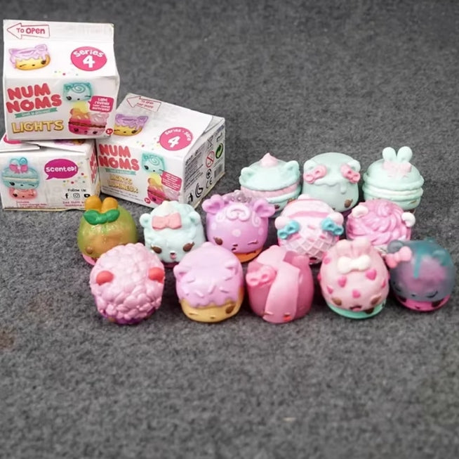 NUM NOMS LIGHTS SERIES 4 FIGURINE SURPRISE BLIND BOX RANDOM TOY HIT Brand no brand