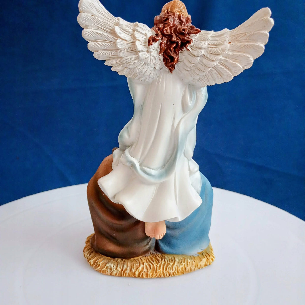 Nativity Scene Christmas Angel over the Holy Family Figurine-gift-gift Manufacturer code 5905575459312