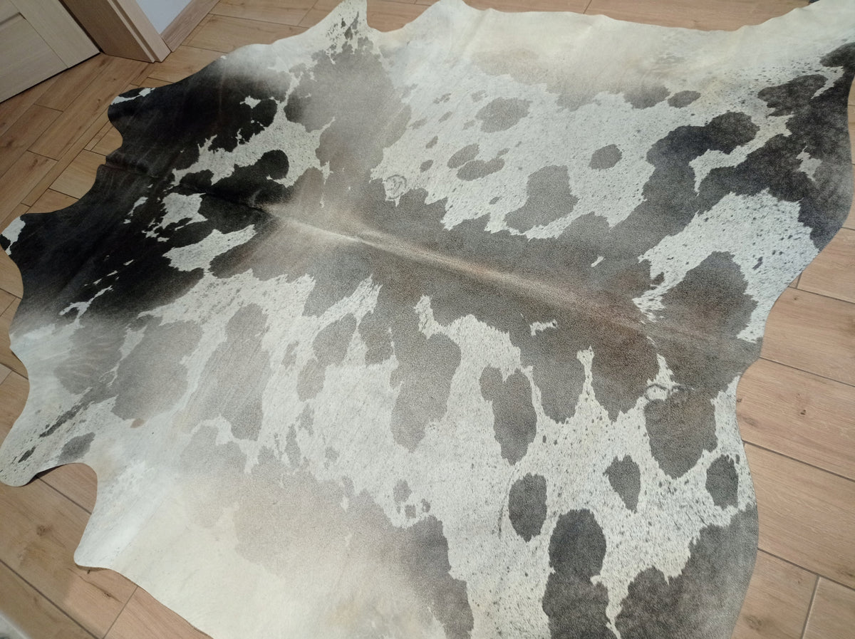 Natural cow leather GIANT 235x225 Poland patch Luxury Carpet Manufacturer code HUZIOR LEATHER