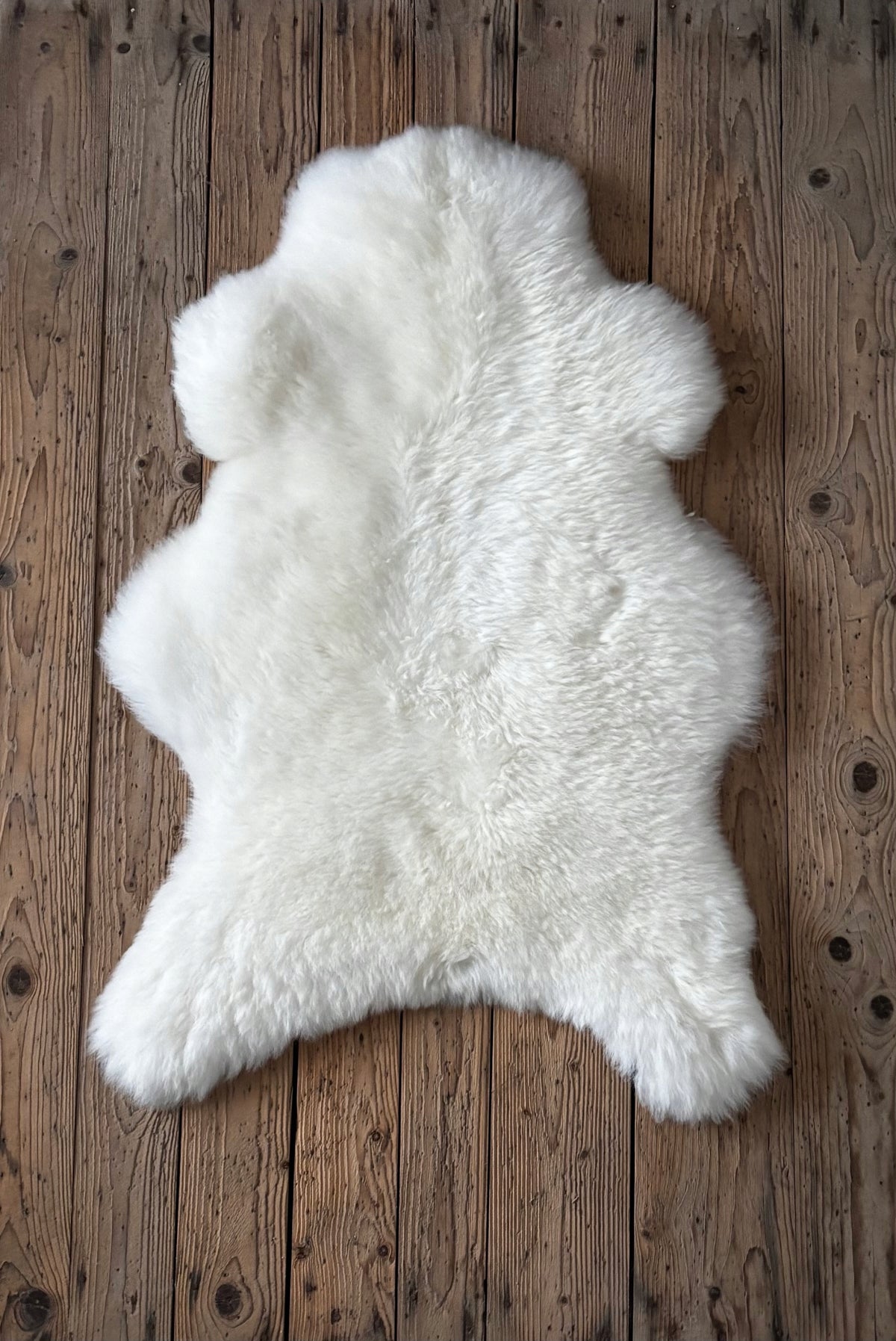 Natural white sheepskin 100cm
