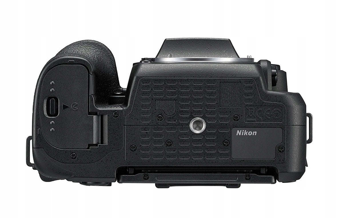 Nikon D7500 + Nikkor 18-140mm f/3,5-5,6G ED VR Brand Nikon