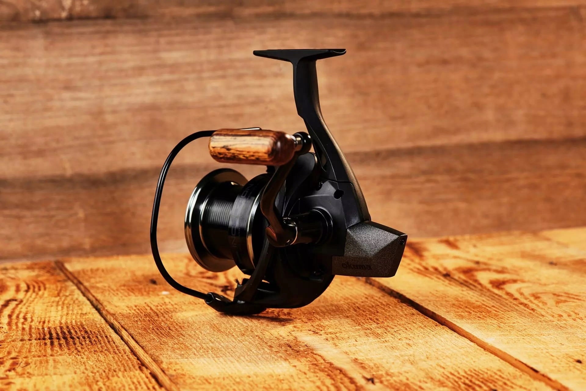 OKUMA CARP REEL INC-6000 Packaging status original