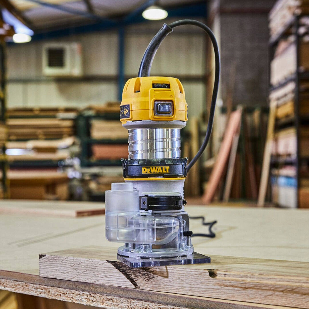 ONE-HANDED SPINDLE MILLING MACHINE 8mm DEWALT D26200 Milling machine type edge