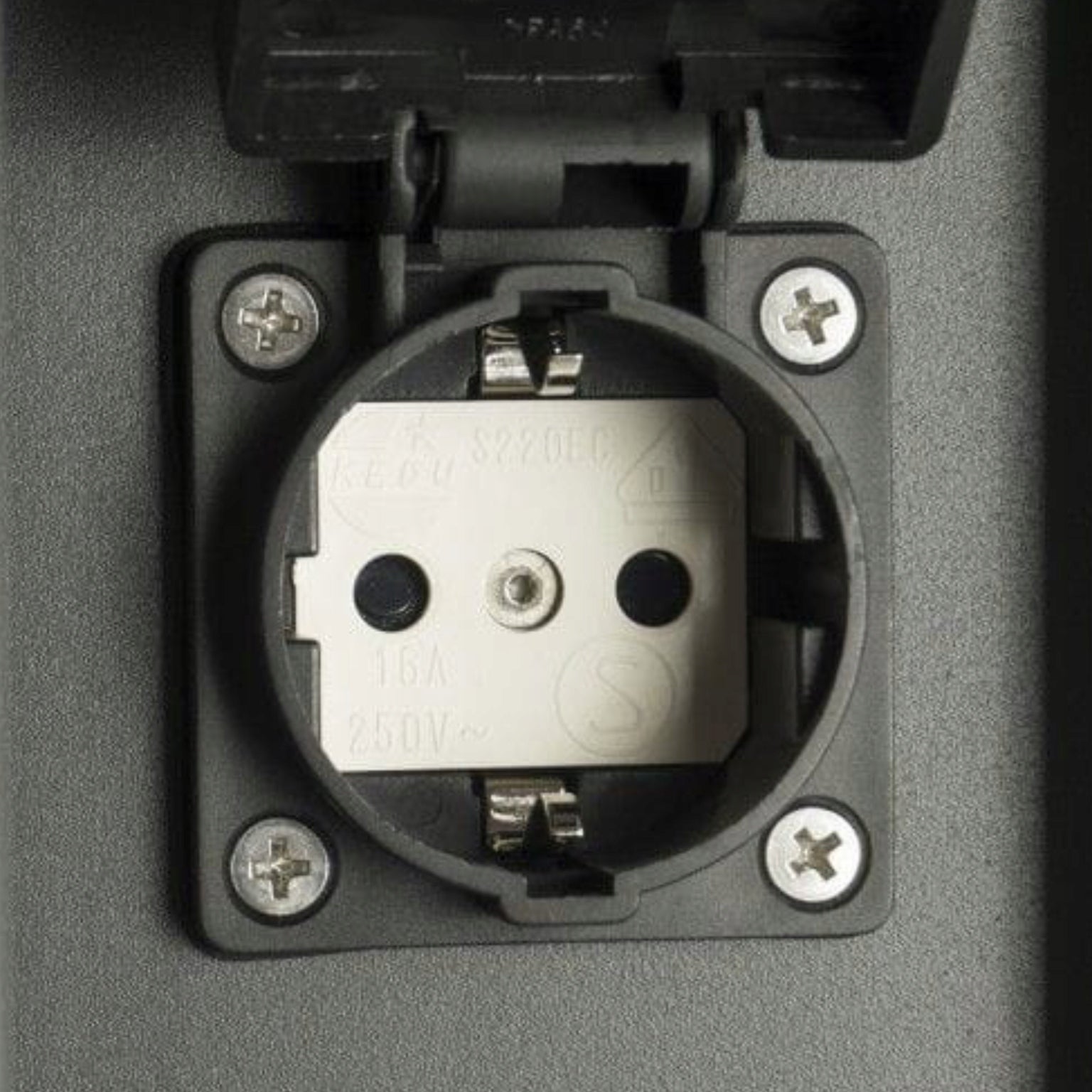Outdoor Standing Garden Post 230V 40cm 2x Schuko Power Socket Manufacturer code EKO0432