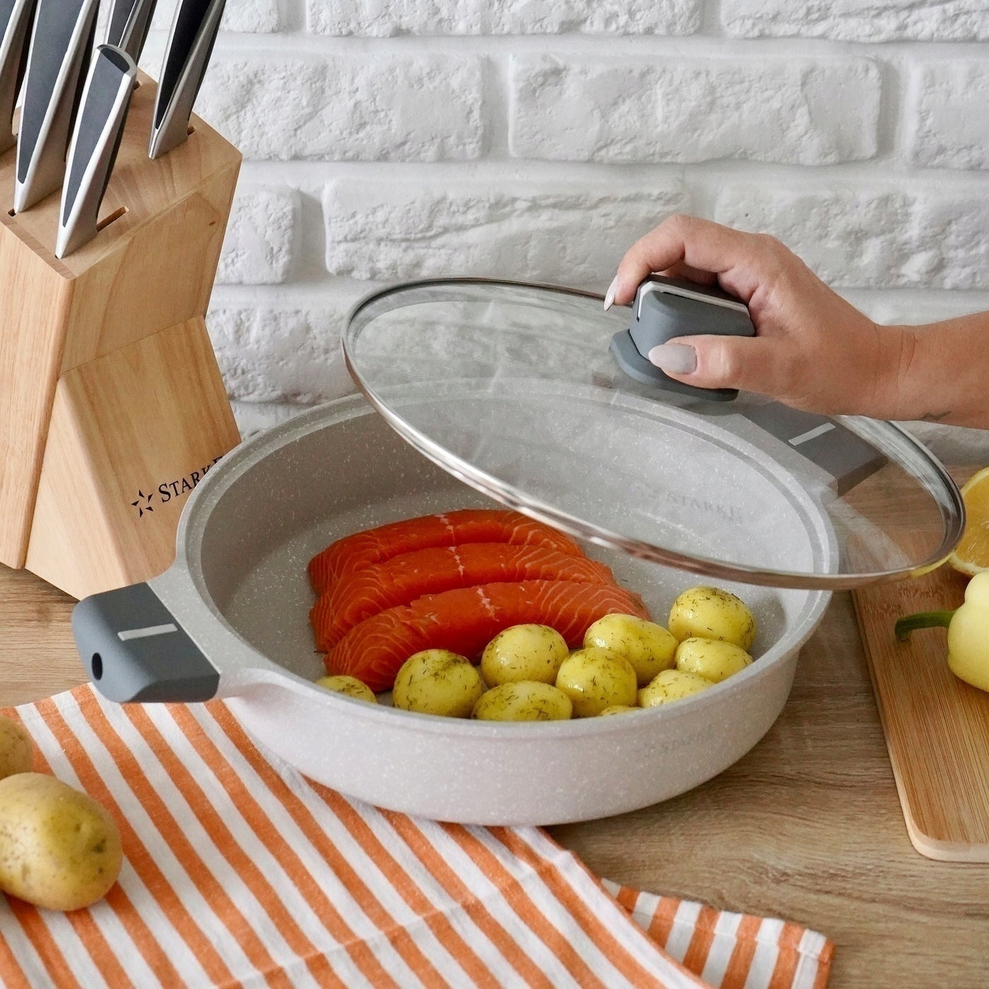 PAN with LID Large Induction SOLID Starke Pro Stoneware Marble 28 cm Packaging status original