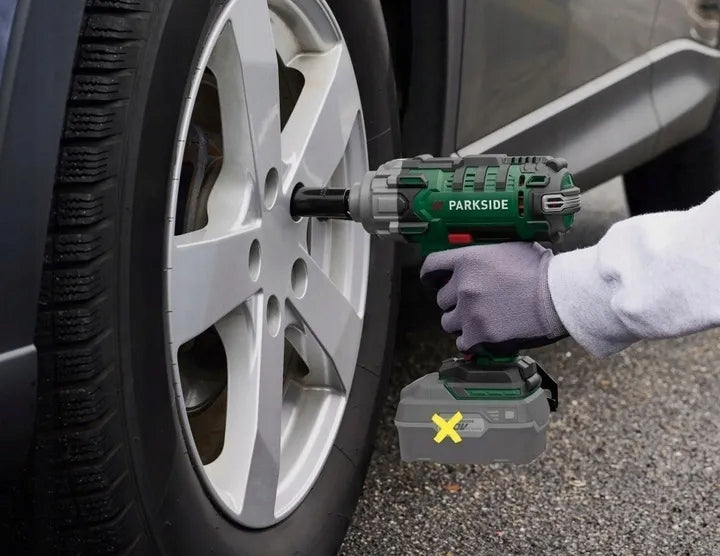 PARKSIDE Cordless Impact Screwdriver PASSK 20-Li C4, 20 V + BOD CAPS Set contents impact wrench