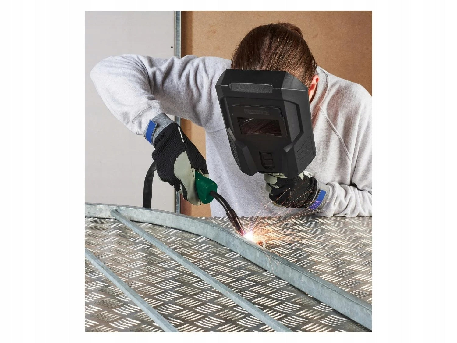 PARKSIDE Inverter welder FLUX 230 V, PIFDS 120 B2, 120 A + WELD MASK. Brand Parkside