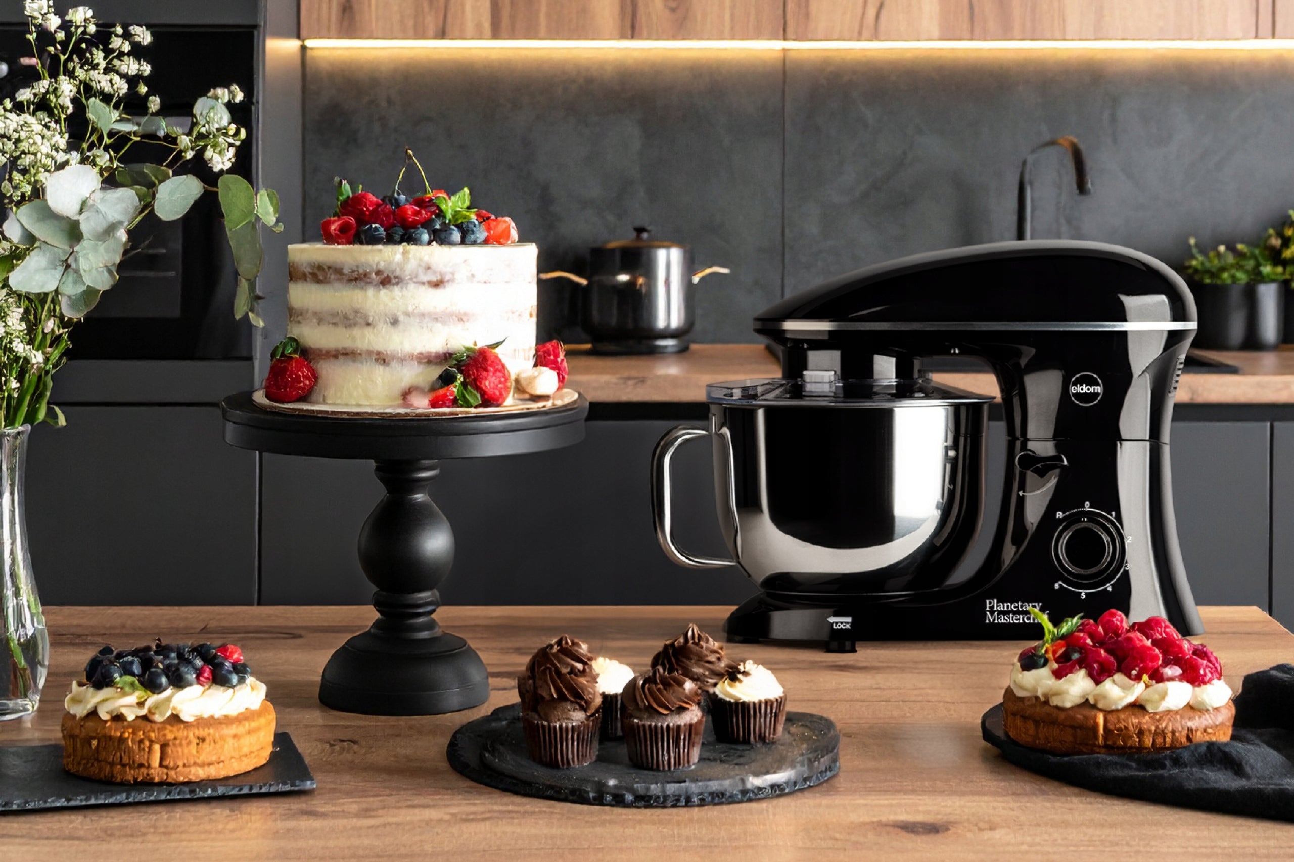 PLANETARY ROBOT KITCHEN MIXER 3 MIXER BOWL 6.2L POWERFUL 2200W WRK2000 Model WRK2000