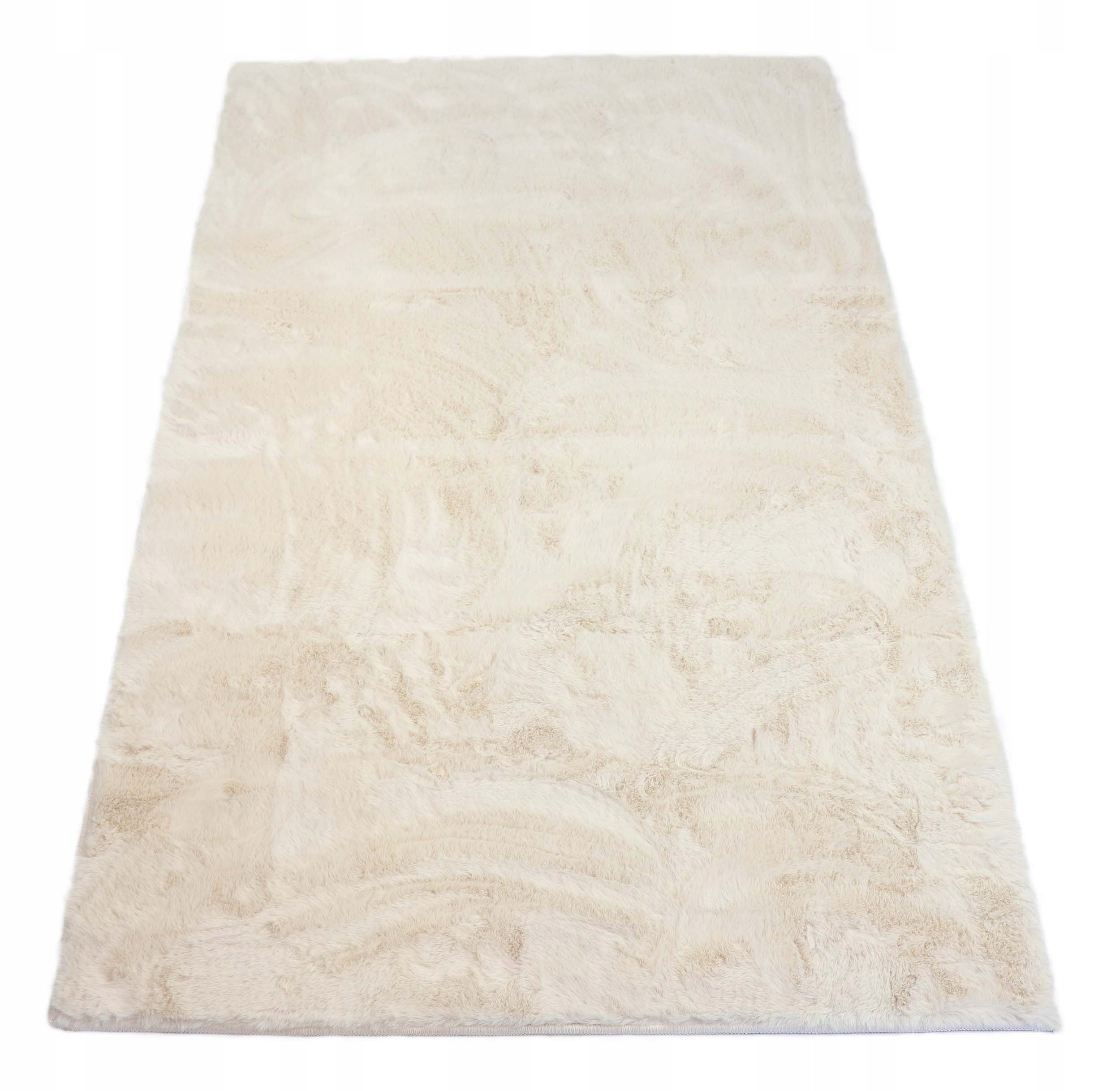 PLUSH CARPET RABBIT FUR SOFT VELVET RABBIT CREAM 120X160cm Manufacturer code dywan Rabbit Bella New