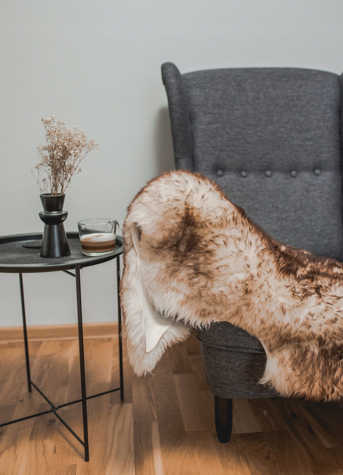 POLISH SHEEPSKINS MANUFACTURER Natural Sheepskin 100 % Manufacturer code MB1aM