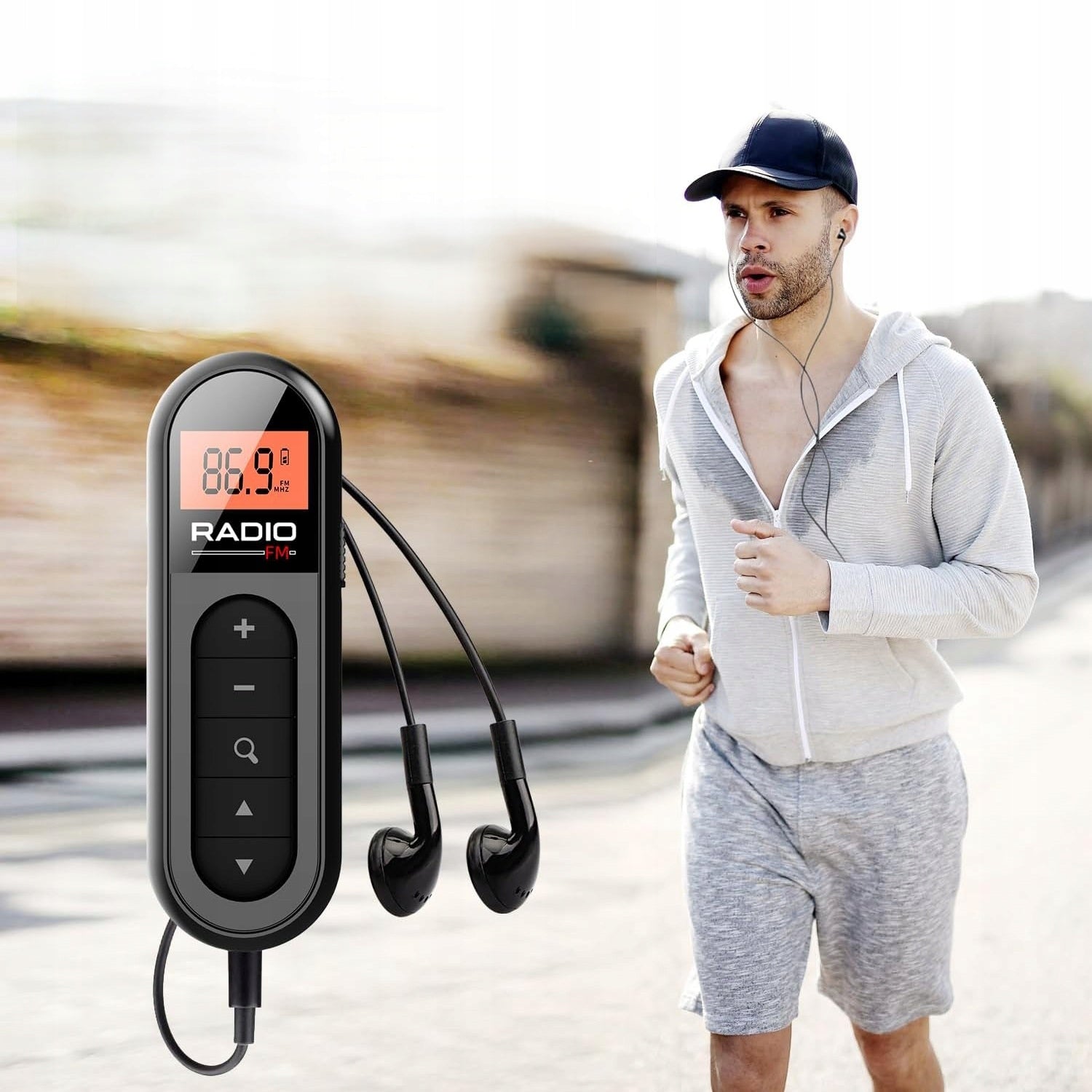 PORTABLE FM POCKET RADIO BLACK WITH HEADPHONES AND USB BATTERY Packaging status original