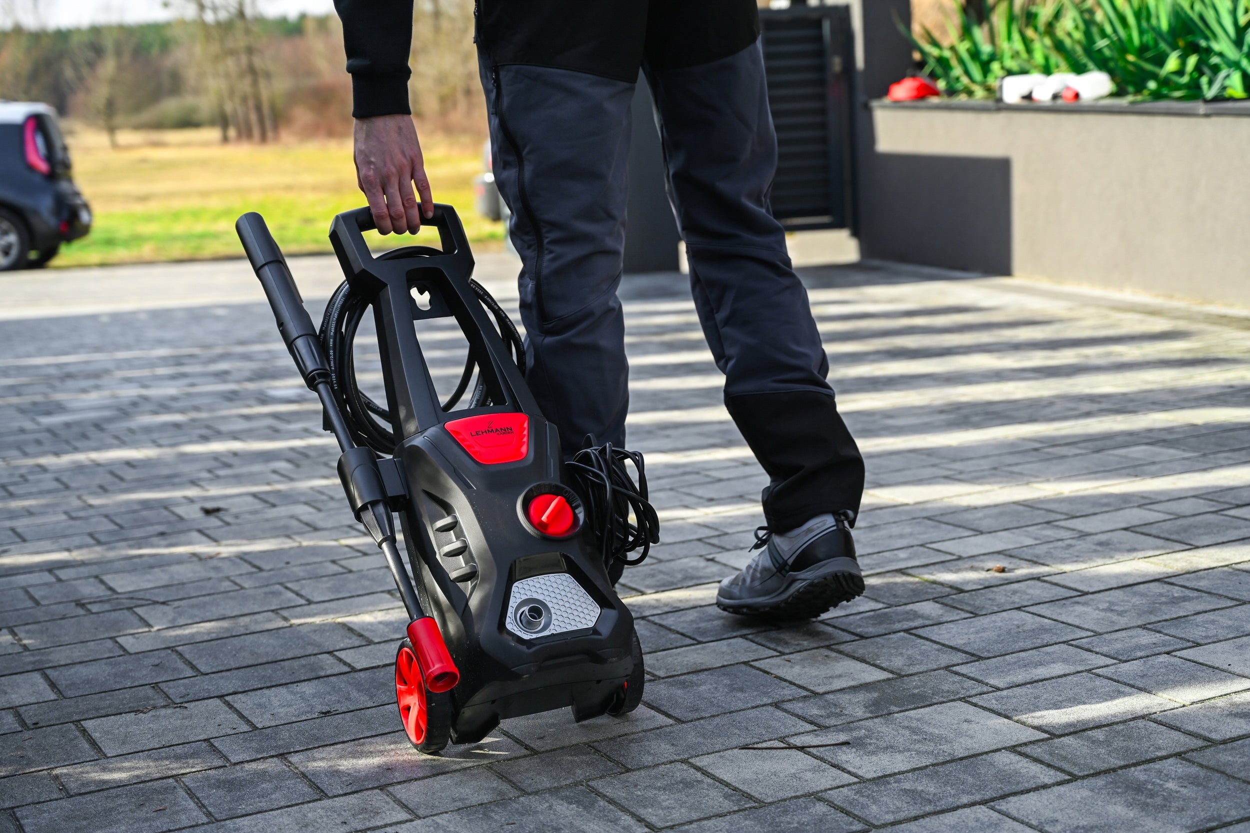 POWERFUL SELF-SUCTION PRESSURE WASHER 230BAR FOAMER SET BRUSH + PATIO Model MYJKA CIŚNIENIOWA SAMOSSĄCA JUKON PATIO 1600W