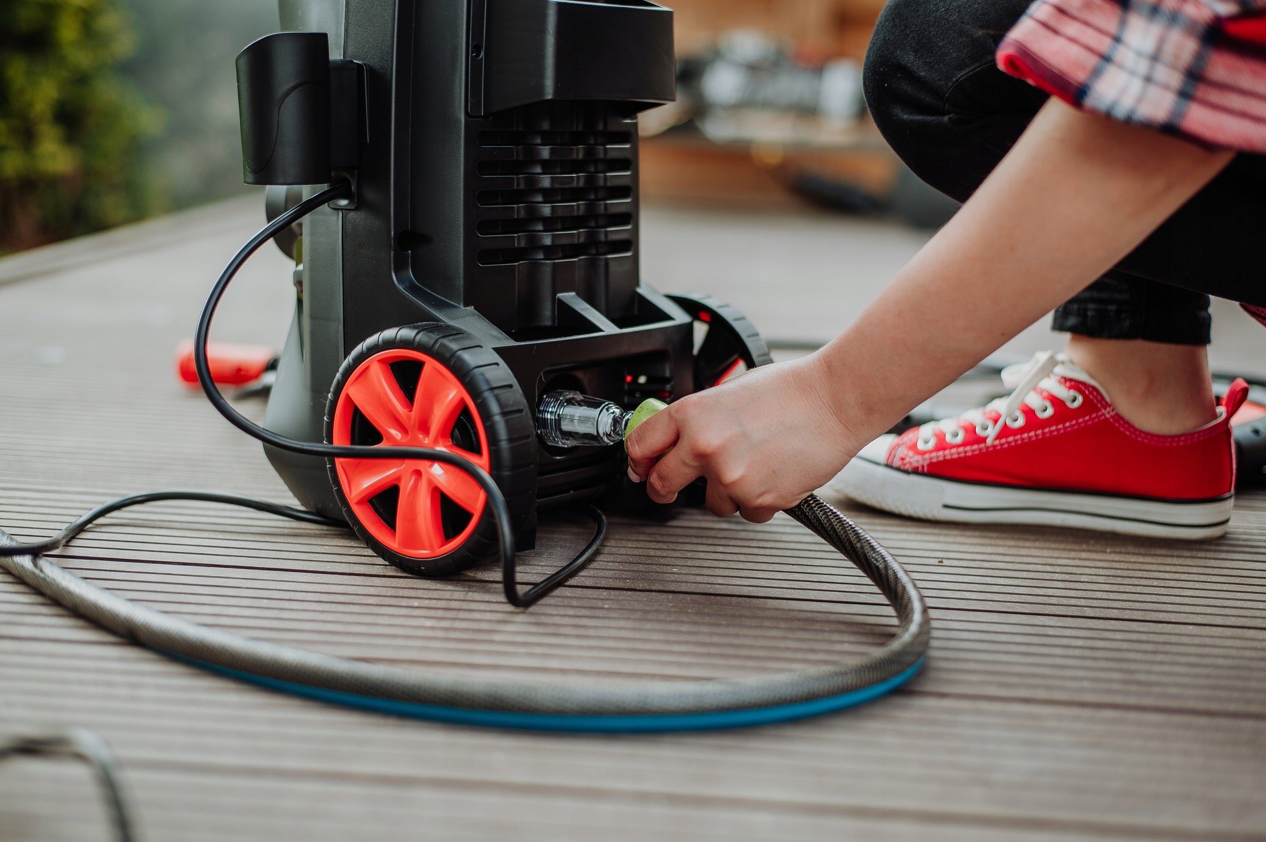 POWERFUL SELF-SUCTION PRESSURE WASHER 230BAR FOAMER SET BRUSH + PATIO Pump type made of aluminum