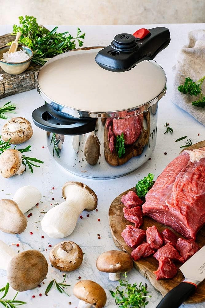PRESSURE COOKER 6 L 18/10 STAINLESS STEEL FOR INDUCTION 2 COOKING LEVELS EAN (GTIN) 5902912643144