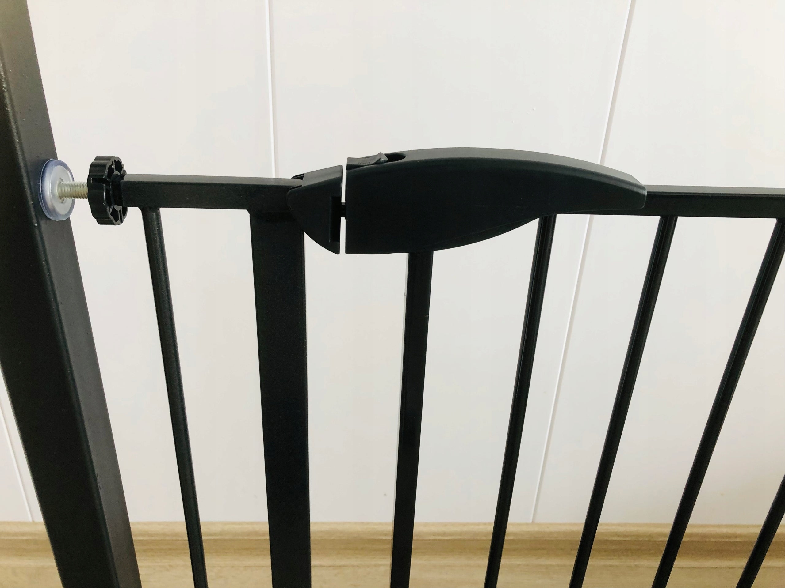 PROTECTIVE GATE SECURITY BARRIER FOR DOOR STAIRS LARGE 75-115 cm Manufacturer code 59038873333