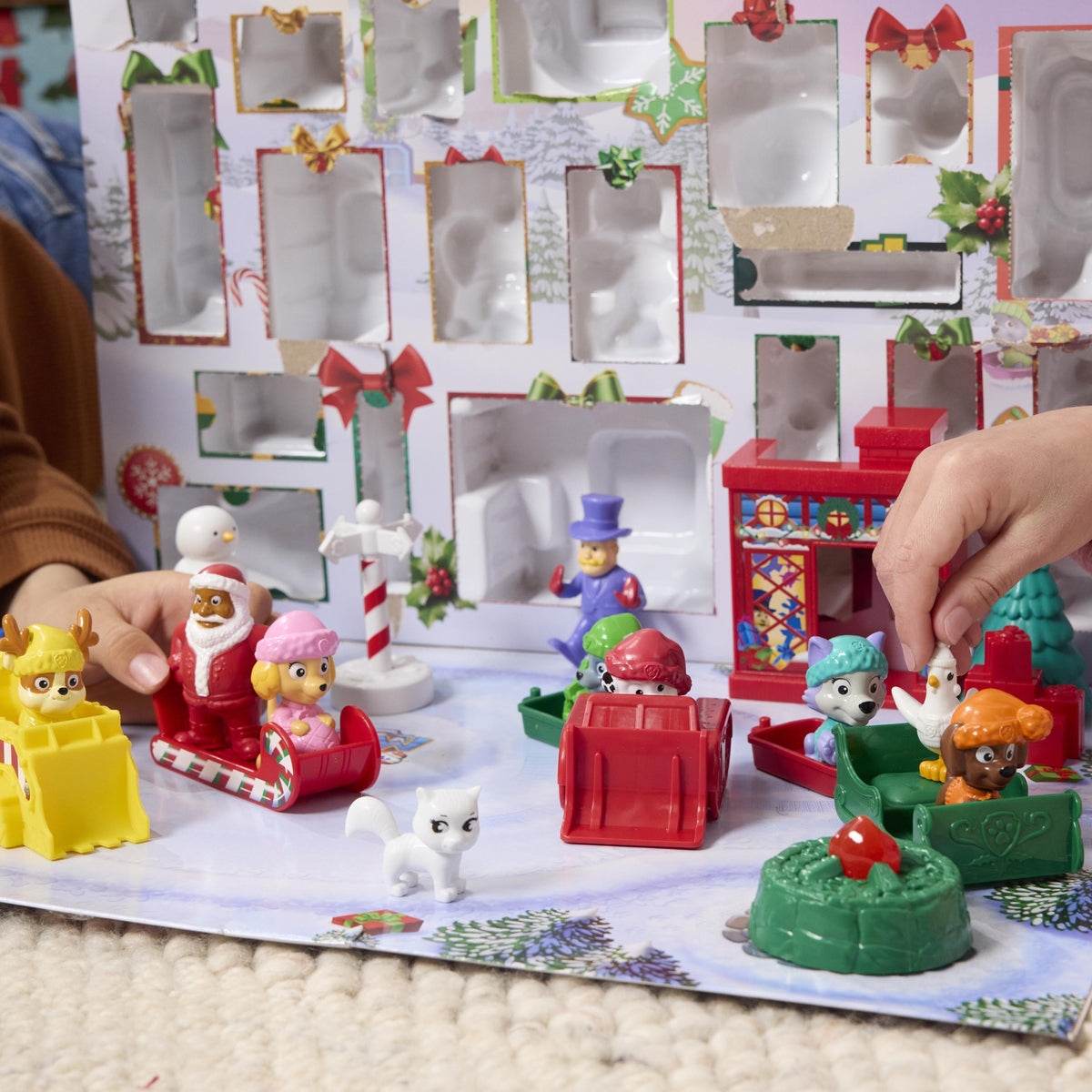 PSI PATROL ADVENT CALENDAR 24 CHRISTMAS SURPRISE FIGURINES + ACCESSION. Kind standing