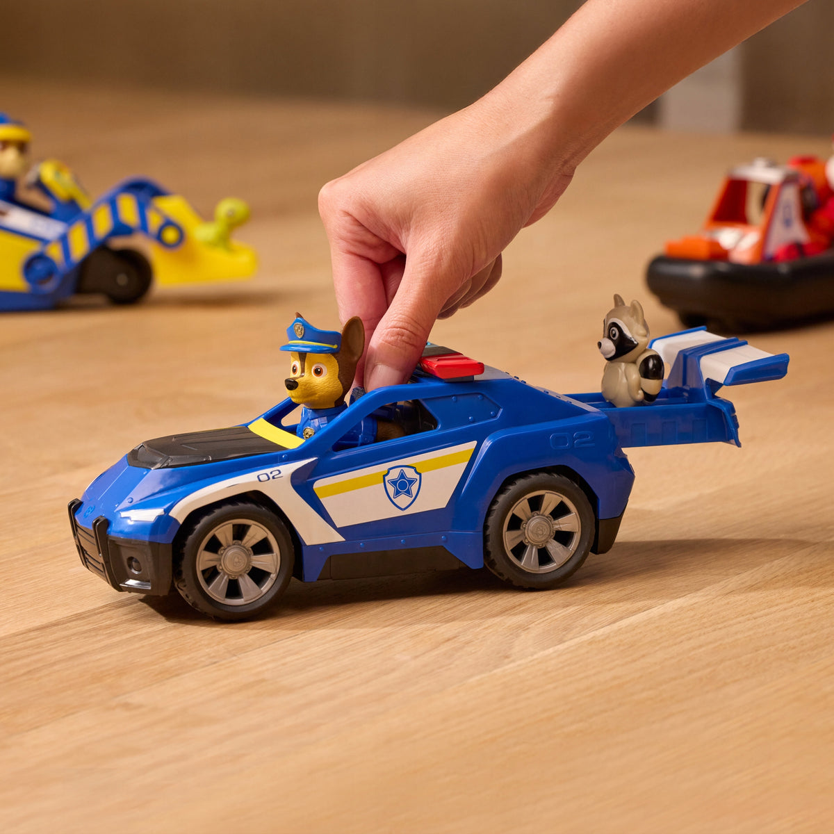 PSI PATROL CHASE POLICE CAR VEHICLE WITH DRIVE 15 CM SEARCH & RESCUE + FIGURINES Packaging status original