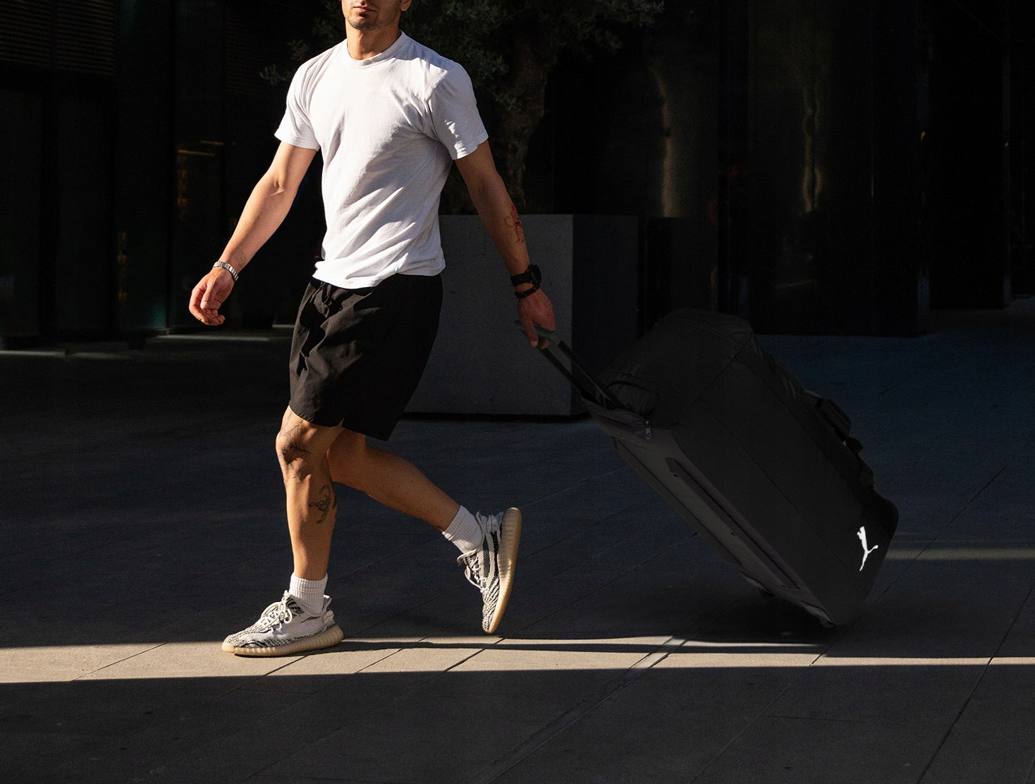 PUMA TRAVEL BAG LARGE ON WHEELS WITH HANDLE 076866-03 Manufacturer code 076866-03