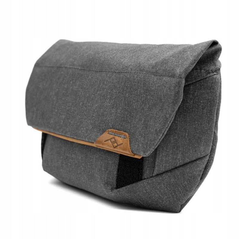 Peak Design Field Pouch v2 Charcoal - graphite EAN (GTIN) 0818373022563