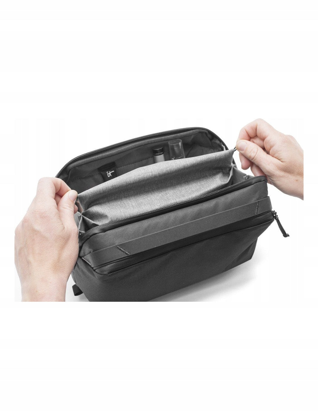 Peak Design Travel Wash Pouch Packaging status original